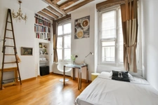Studio à vendre - PARIS 7EME ARRONDISSEMENT (75) Rue Rousselet - 17,27 m2 - 315 000 € honoraires d'agence inclus