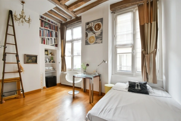 Studio à vendre - PARIS 7EME ARRONDISSEMENT (75) Rue Rousselet - 17,27 m2 - 315 000 € honoraires d'agence inclus