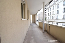 PARIS 15th - GRENELLE/DUPLEIX DISTRICT - 5 ROOMS - 107.08 m² - 4 BEDROOMS - BALCONIES - PARKING - SALE PRICE €1,113,600 AGENCY FEES INCLUDED.