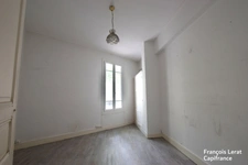 A vendre murs d'un Local/bureau avec un appartement PARIS 20EME ARRONDISSEMENT (75) - 4 pièces - 590 000 € HAI
