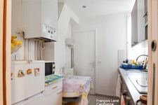 Appartement à vendre 2 pièces avec cave PARIS 17EME ARRONDISSEMENT (75) - rue Guy Môquet - 34 m2 Loi Carrez - 315 000 € honoraires d'agence inclus