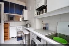 Occupied 4-room apartment for sale with life annuity in Paris' 9th arrondissement (75) - Initial payment of €439,212, agency fees included