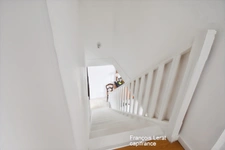 Duplex à vendre 5 pièces SAINT CLOUD (92) - Duplex de 97,05 m² avec cour privative de 45 m² – Saint-Cloud, quartier du Val d'Or – Prix de vente 850 000 € honoraires d’agence inclus  