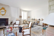 5-room duplex for sale in Saint-Cloud (92) - 97.05 sq m duplex with a 45 sq m private courtyard – Saint-Cloud, Val d'Or district – Sale price €850,000 including agency fees  