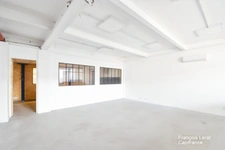 Local/bureau à louer COLOMBES (92)- Bâtiment industriel R+ 1 de 780 m2 et un terrain de 1 300 m2 - Loyer mensuel HT 10 000 €