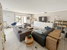 Maison de ville provençale à vendre 5 pièces DRAGUIGNAN (83) avec piscine et jardin arboré- 127,61 m2 loi Carrez - 470 000 € honnoraires d'agence inclus