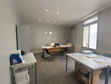 Local/bureau à vendre VITRY SUR SEINE (94) - Proche de la Mairie - 260 m2 en rez-de-chaussée et sous-sol - 430 000 € Honoraires d'Agence Inclus