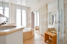 A vendre Appartement 5 pièces - LA MADELAINE - Quartier Botanique/Grand Boulevard - 140 m² - 3 chambres + 1 chambre de service - Ascenseur - Charme de l’ancien – 575 000 € honoraires d’agence inclus