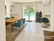Maison de ville provençale à vendre 5 pièces DRAGUIGNAN (83) avec piscine et jardin arboré- 127,61 m2 loi Carrez - 470 000 € honnoraires d'agence inclus
