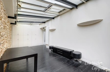 Ternes - Maillot, 3-room workshop-style apartment with terrace not overlooked