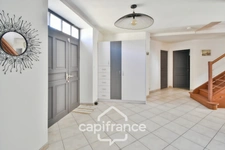 Maison de village 6 pièces non mitoyenne, entièrement rénovée, avec prestations de qualité proche de LONS LE SAUNIER (39000)