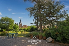Propriété familiale de charme avec parc arboré dans le Revermont jurassien, proche LONS-LE-SAUNIER (39000)