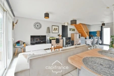 Maison récente avec grand terrain, terrasse et garage à Saillenard (71580)