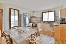 Maison familiale 5 chambres, sous-sol complet et terrain arboré de 3 000 m² à SAILLENARD (71)