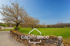 Charmante ferme bressane, 3 chambres avec grand terrain et dépendances – Au calme, proche de Lons-le-Saunier (39000)