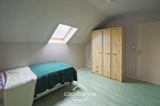 Maison familiale 5 chambres avec grand garage et terrain clos à Domblans (39)