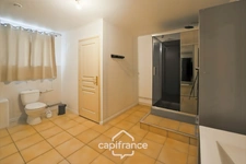 Maison de 190m² avec 2 logements indépendants - 4 chambres - terrain 1 220m² - vue Revermont
