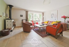 Propriété familiale de charme avec parc arboré dans le Revermont jurassien, proche LONS-LE-SAUNIER (39000)