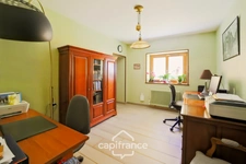 Maison en pierre au calme avec piscine, 5 chambres et plus de 1,6 hectare de terrain - Proche Lons-le-Saunier (39000)