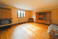 Maison à rénover 3 chambres avec jardin, garage et vue sur le Revermont, à Beaufort-Orbagna (39)