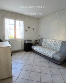 A vendre : Maison d'env. 104 m², 3 chambres, terrain de 535 m², sous-sol complet et combles aménageable à Vire (14)