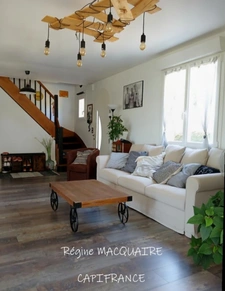 À vendre – Pavillon 6 pièces, 151 m², 4 chambres dont 1 au Rdc, terrain 2 500 m² – Luminosité, rénovation, confort à Vire Normandie (14).