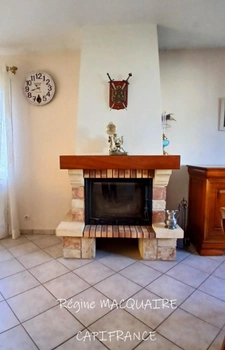A vendre : Maison d'env. 104 m², 3 chambres, terrain de 535 m², sous-sol complet et combles aménageable à Vire (14)