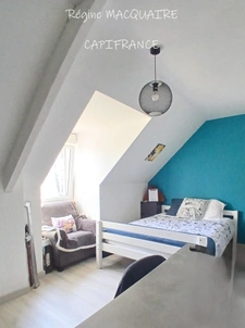 À vendre – Pavillon 6 pièces, 151 m², 4 chambres dont 1 au Rdc, terrain 2 500 m² – Luminosité, rénovation, confort à Vire Normandie (14).