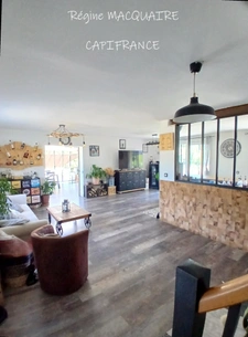 À vendre – Pavillon 6 pièces, 151 m², 4 chambres dont 1 au Rdc, terrain 2 500 m² – Luminosité, rénovation, confort à Vire Normandie (14).