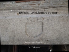 Bâtisse du XVIᵉ siècle à réhabiliter & Grange en cours de travaux – Ensemble foncier de 11 133 m² – Saint-Vigor-des-Monts (50420) 