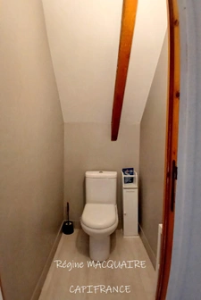 À vendre – Pavillon 6 pièces, 151 m², 4 chambres dont 1 au Rdc, terrain 2 500 m² – Luminosité, rénovation, confort à Vire Normandie (14).