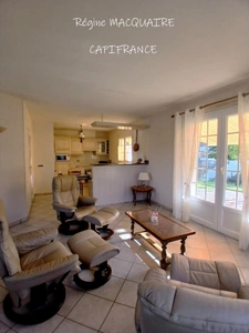 A vendre : Maison d'env. 104 m², 3 chambres, terrain de 535 m², sous-sol complet et combles aménageable à Vire (14)
