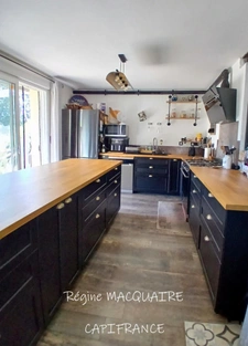 À vendre – Pavillon 6 pièces, 151 m², 4 chambres dont 1 au Rdc, terrain 2 500 m² – Luminosité, rénovation, confort à Vire Normandie (14).
