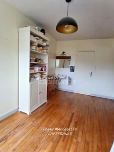 For Sale – Renovated village house – 190 m² – 5 bedrooms – modern features: a rare opportunity in the town centre. MORTAIN (50)