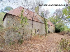 Bâtisse du XVIᵉ siècle à réhabiliter & Grange en cours de travaux – Ensemble foncier de 11 133 m² – Saint-Vigor-des-Monts (50420) 