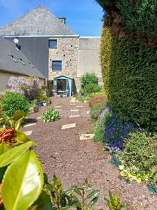 Maison à vendre 4 pièces MORTAIN (50140), 3 chambres, terrasse et sous‑sol.