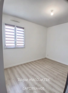 À vendre – Pavillon récent de plain‑pied (RT2012) : 4 pièces, 3 chambres, 1 259 m² de terrain, 44 m² de combles aménageables – Vire (14)