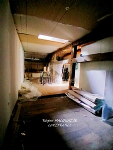 A Vendre -  Maison de bourg rénovée – 190 m² – 5 chambres – équipements modernes : une opportunité rare au centre bourg. MORTAIN (50)