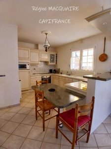 A vendre : Maison d'env. 104 m², 3 chambres, terrain de 535 m², sous-sol complet et combles aménageable à Vire (14)