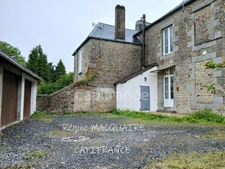 House for sale – 4 rooms, SOURDEVAL (50): 3 bedrooms, garage and private outdoor space
