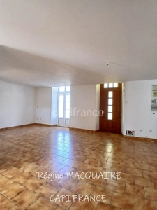 House for sale – 4 rooms, SOURDEVAL (50): 3 bedrooms, garage and private outdoor space