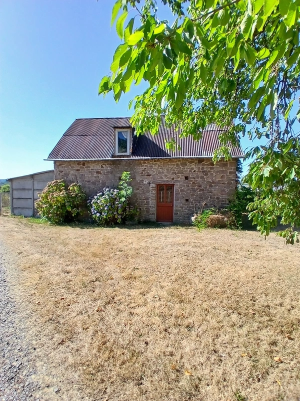 Maison à vendre 3 pièces SAINT CHARLES DE PERCY (14) + 1,3ha de terrain