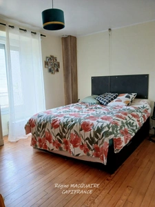 A Vendre -  Maison de bourg rénovée – 190 m² – 5 chambres – équipements modernes : une opportunité rare au centre bourg. MORTAIN (50)