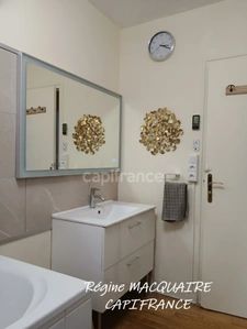 A Vendre -  Maison de bourg rénovée – 190 m² – 5 chambres – équipements modernes : une opportunité rare au centre bourg. MORTAIN (50)
