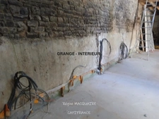 Bâtisse du XVIᵉ siècle à réhabiliter & Grange en cours de travaux – Ensemble foncier de 11 133 m² – Saint-Vigor-des-Monts (50420) 