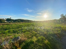 À VENDRE - LOPERHET (29470) - TERRAIN CONSTRUCTIBLE - 558 M² - LIBRE CONSTRUCTEUR