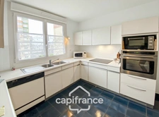 À VENDRE - BREST(29200) Rentabilité possible : + de 9% NETTE - PLACE STRASBOURG - APPARTEMENT T5 - 105 M² HABITABLES - DERNIER ÉTAGE - 2 SALLES DE BAIN