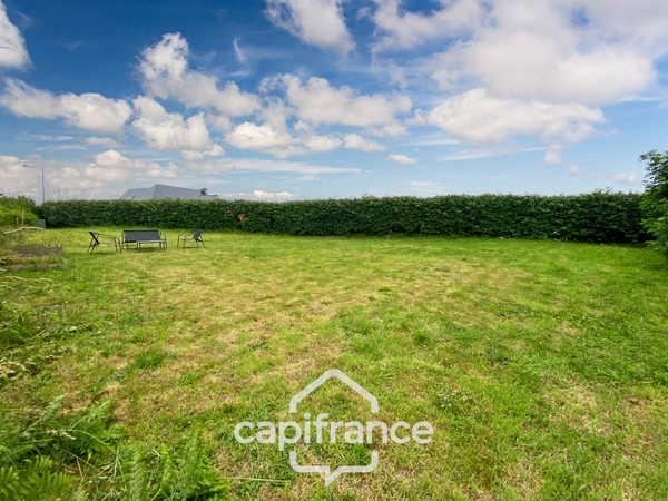 TERRAIN SOUS OFFRE ACCEPTÉE - LESNEVEN (29) - PROXIMITÉ INTERMARCHÉ - 439 M²