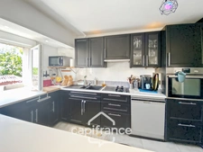 À VENDRE LOPERHET (29470) - MAISON INDIVIDUELLE TYPE F5 - 4 CHAMBRES - CENTRE-BOURG - TERRAIN 612 M²