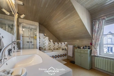 À VENDRE - LE RELECQ-KERHUON (29480) - MAISON DE CARACTÈRE DE TYPE F4 - 130 M² HABITABLES - 484 M² DE TERRAIN - VÉRANDA